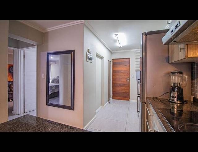 3 BEDROOM APARTMENT FOR SALE IN SEBENZA